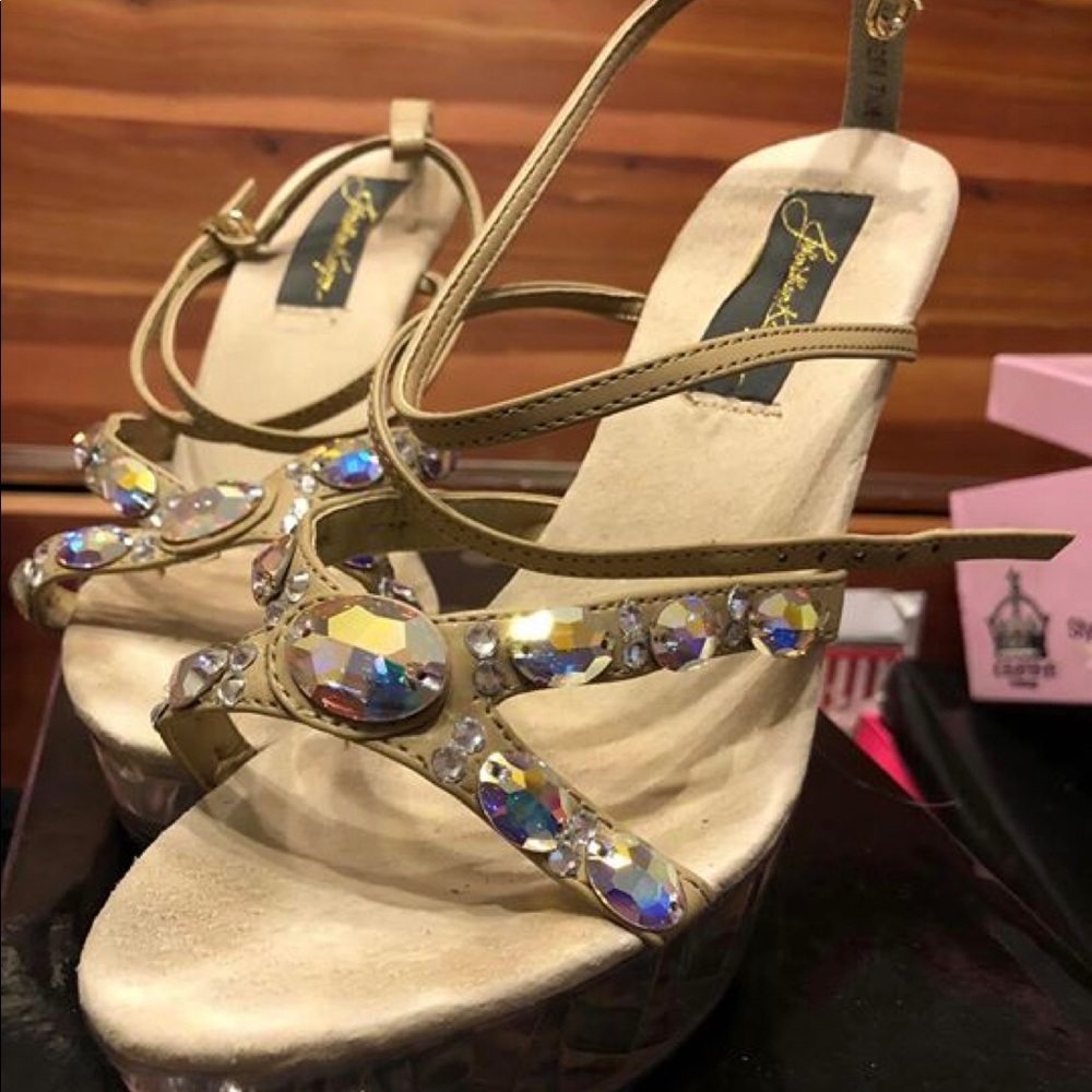 Jonathon Kayne Heels